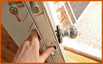Sterling Heights MI Locksmith Store Sterling Heights, MI 586-574-5437 - 12-changing-locks